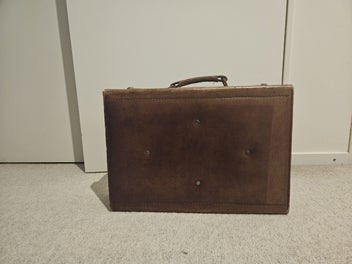 Image 1 of 4