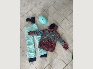 Image 1 of 8