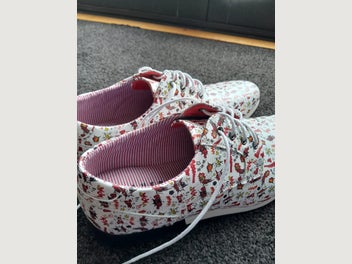 Image 1 of 4