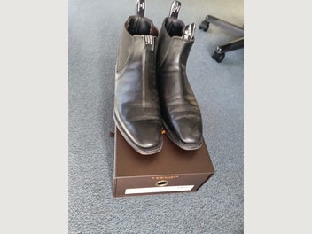 Image 1 of 5
