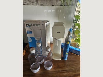 Image 1 of 3