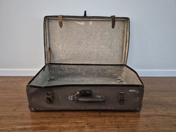 Image 1 of 8