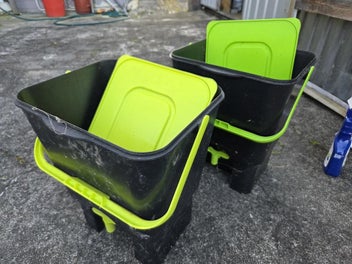 Image 1 of 6