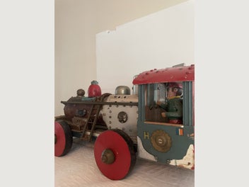 Image 1 of 1
