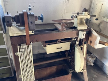 Image 1 of 7
