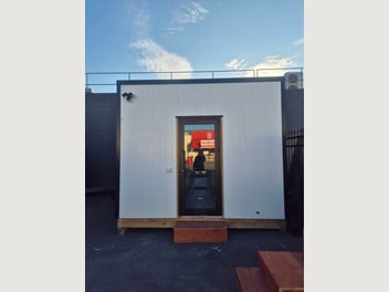 Image 1 of 7