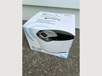 Image 1 of 4