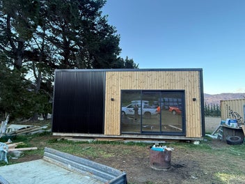 Image 1 of 7