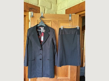 Image 1 of 8