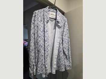 Image 1 of 7