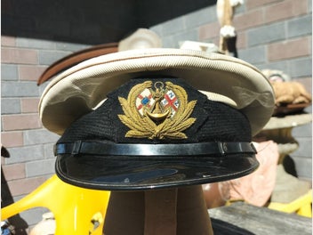 Image 1 of 7