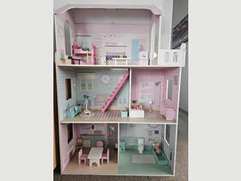 Image 1 of 4