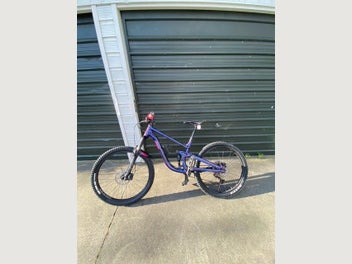 Image 1 of 7