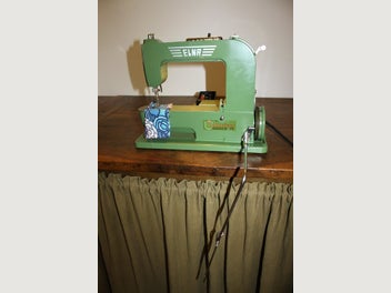 Image 1 of 6