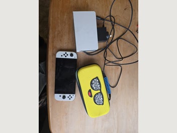 Image 1 of 6