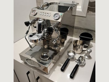 Image 1 of 9