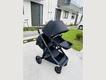 Image 1 of 6
