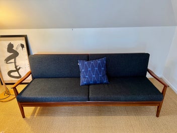 Image 1 of 5