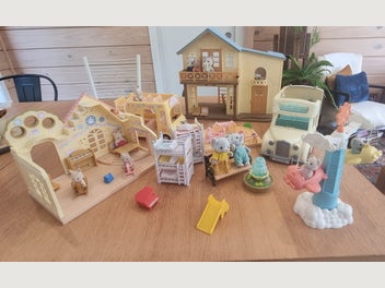 Image 1 of 7