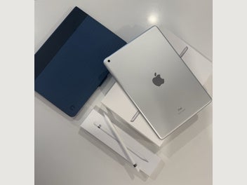 Image 1 of 6