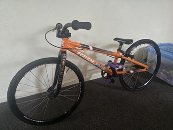 Image 1 of 7