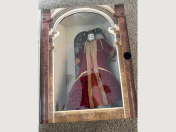 Image 1 of 7