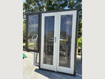 Image 1 of 6