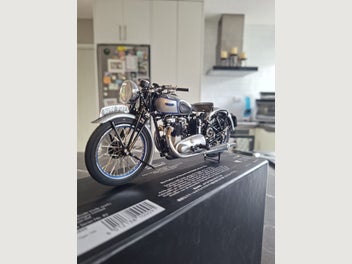 Image 1 of 5