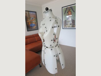 Image 1 of 5