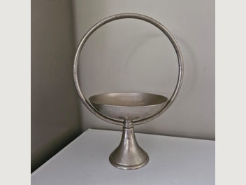 Image 1 of 7
