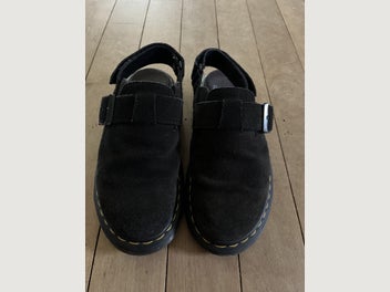 Image 1 of 3