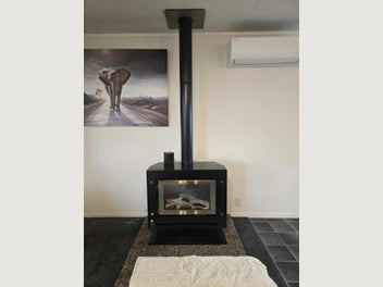Image 1 of 2