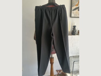 Image 1 of 7
