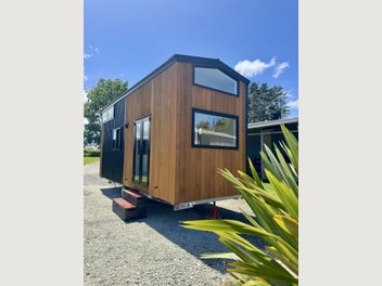 Image 1 of 20