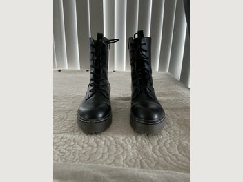 Image 1 of 5