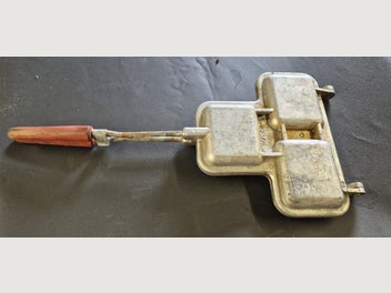 Image 1 of 3