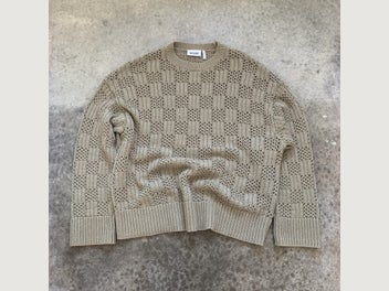 Image 1 of 8