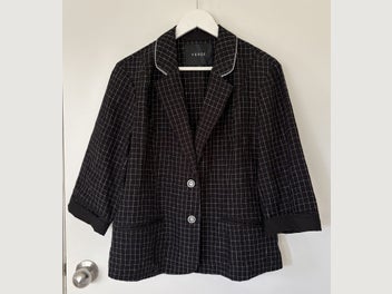 Image 1 of 8