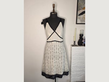 Image 1 of 8