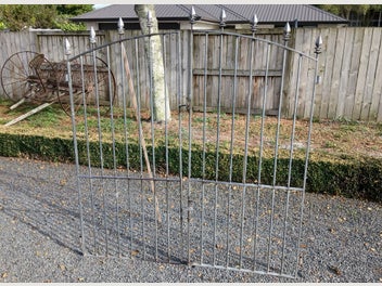 Image 1 of 5