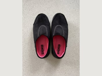 Image 1 of 18