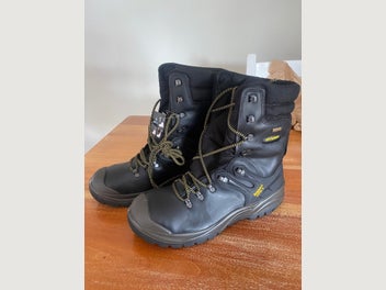 Image 1 of 6