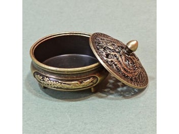 Image 1 of 8