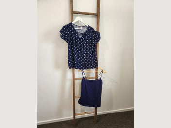 Image 1 of 4