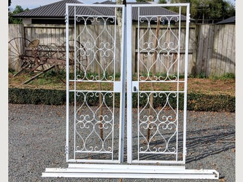 Image 1 of 4