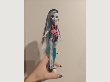 Image 1 of 3