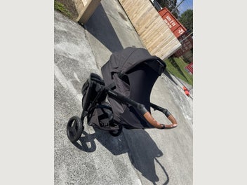 Image 1 of 7