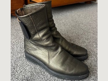 Image 1 of 6