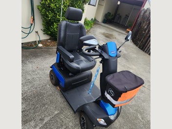 Image 1 of 4