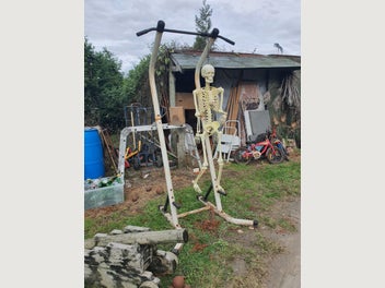 Image 1 of 4